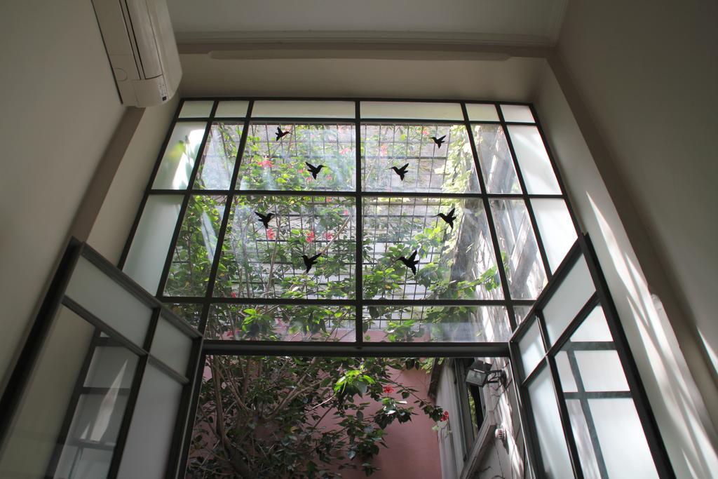 Bed and Breakfast Petit El Vitraux Buenos Aires Exterior foto